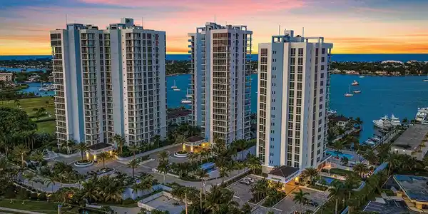 Image 4: 1 Water Club Way 402 - Twilights -4