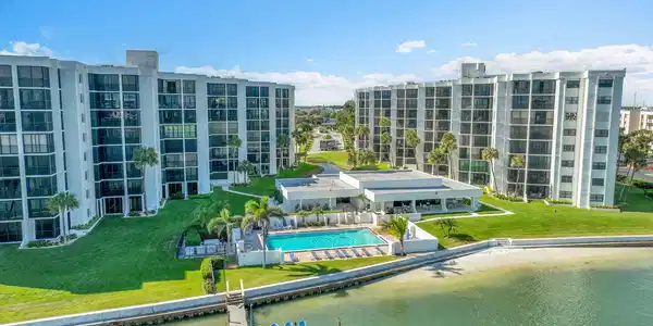 19800 Sandpointe Bay Drive