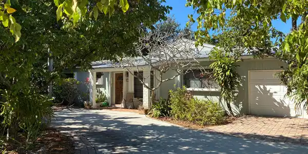 606 Paulina Road