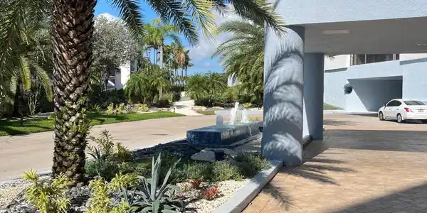 1300 S Highway A1a