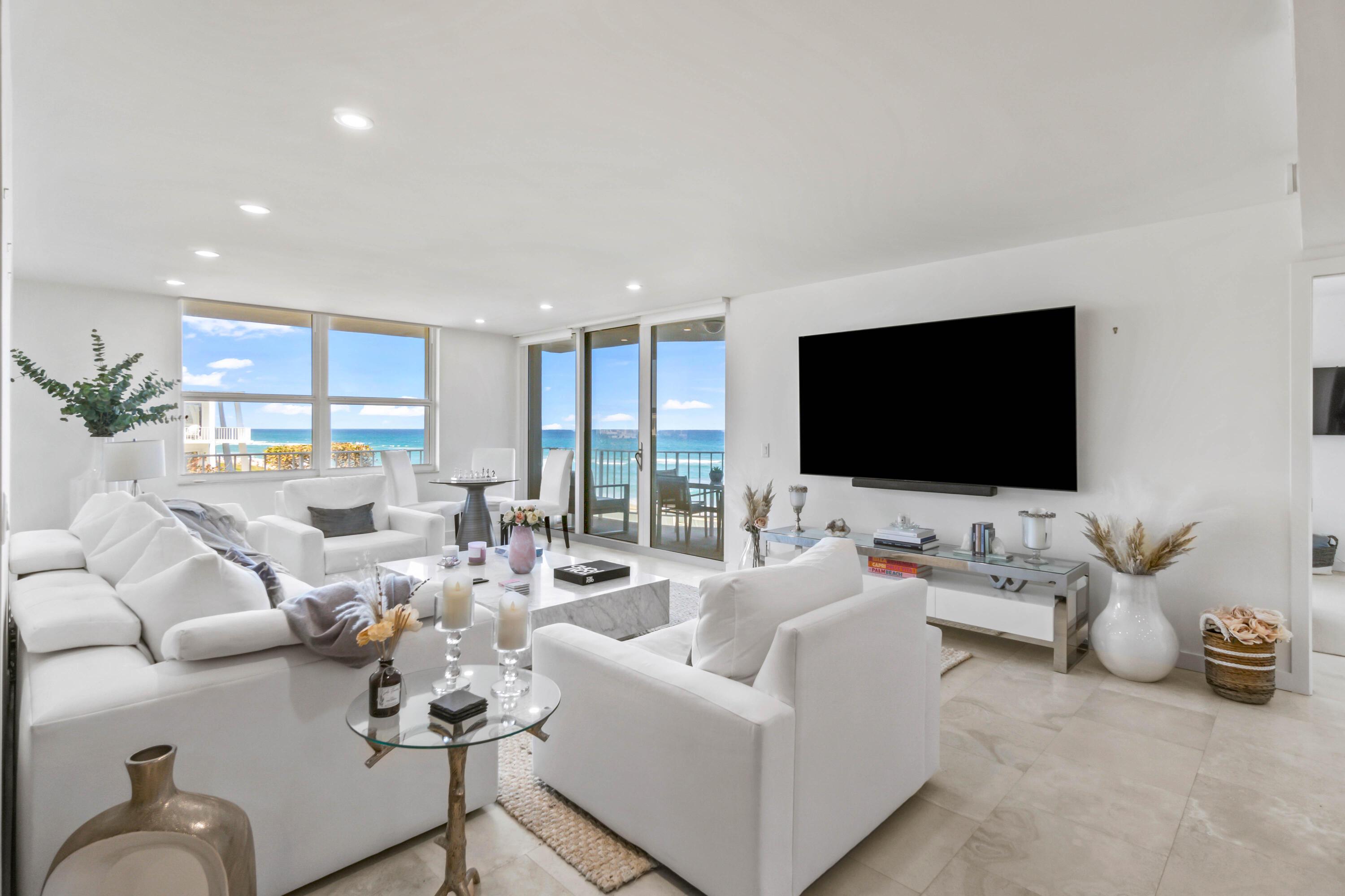 Image 3: 004-2295SouthOceanBoulevard-425-PalmBeac