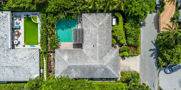 245 COLONIAL Lane