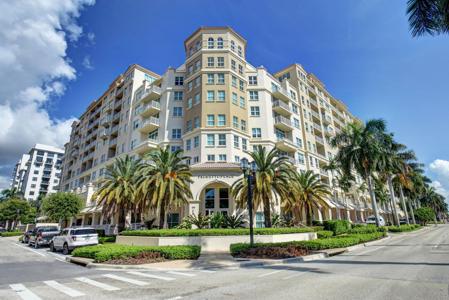 99 SE Mizner Boulevard