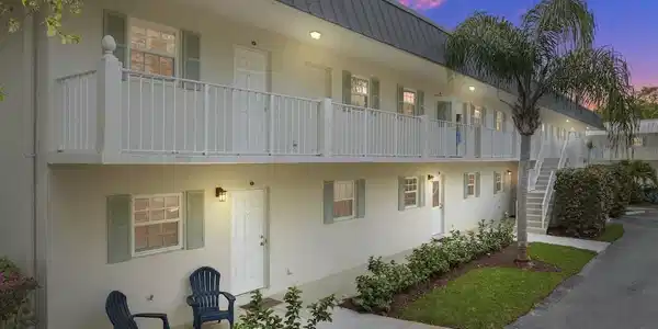 900 Jasmine Lane