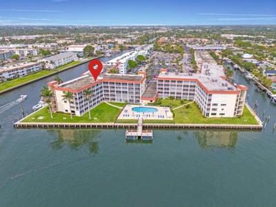100 Paradise Harbour Boulevard