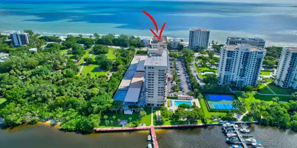 2121 N Ocean Boulevard
