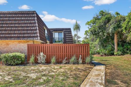 5813 SE Riverboat Drive