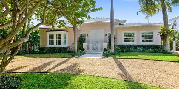 220 Indian Road