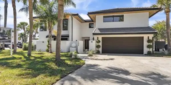 1690 S Ocean Boulevard