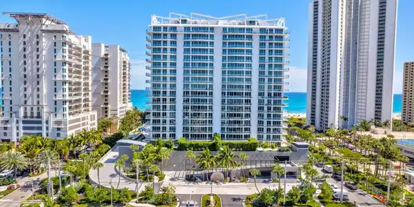 3100 N Ocean Drive
