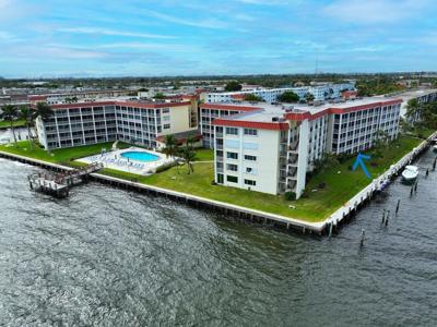 105 Paradise Harbour Boulevard