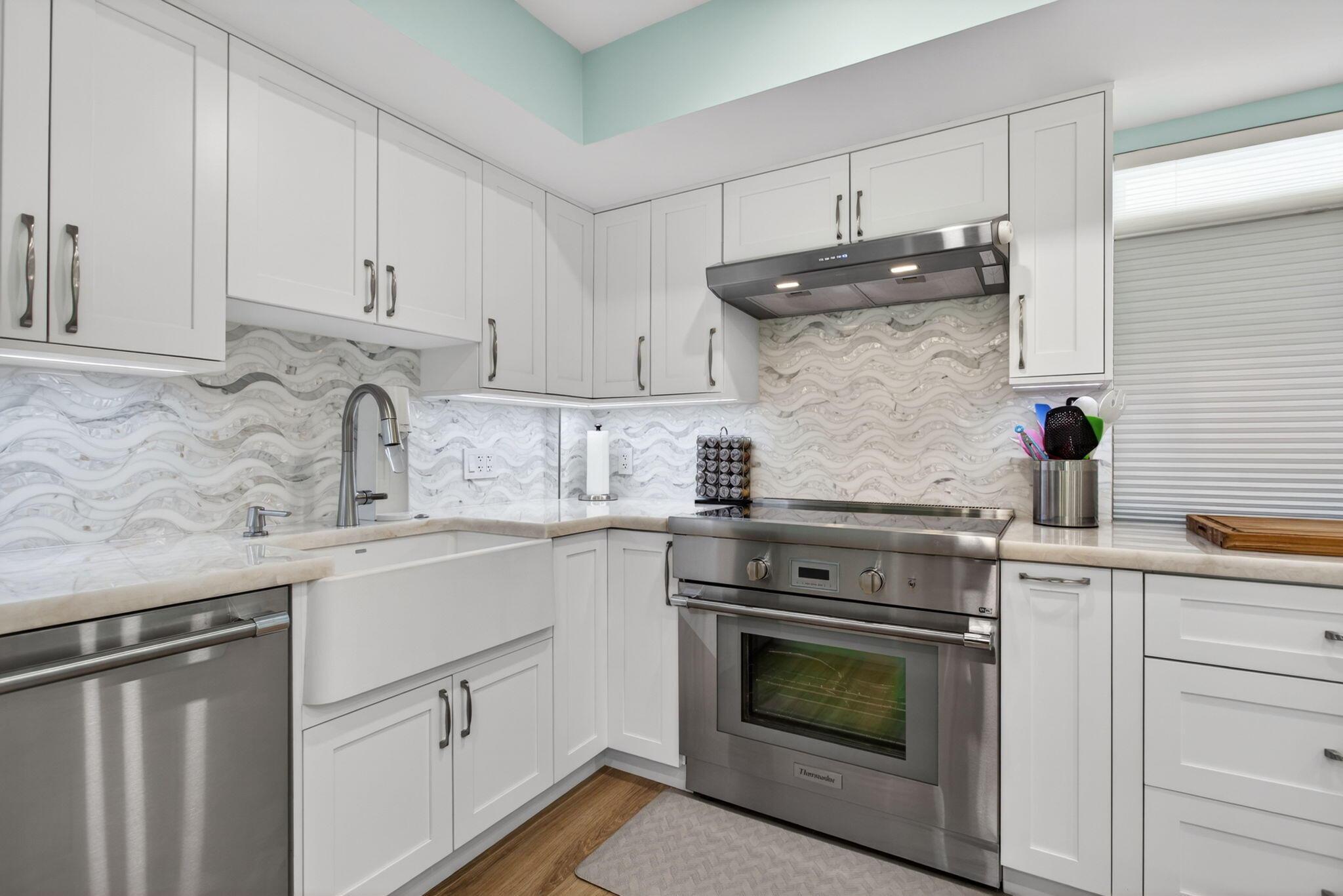 Image 2: 20-web-or-mls-3100-6934