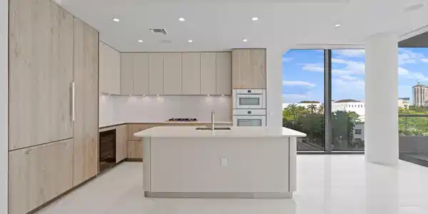 Image 2: 4th floor