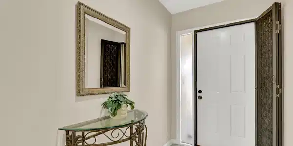 Image 4: 04_Image_4_mls
