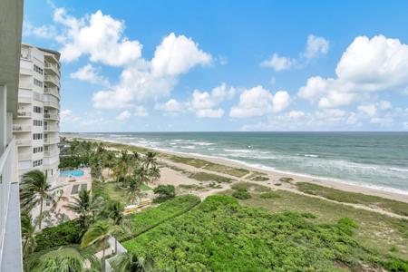 704 N Ocean Boulevard