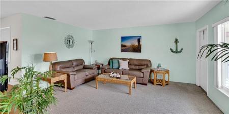 6 Vista Palm Lane