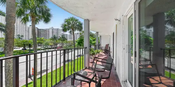 Image 2: 22-web-or-mls-N Ocean Blvd 215-1604-020