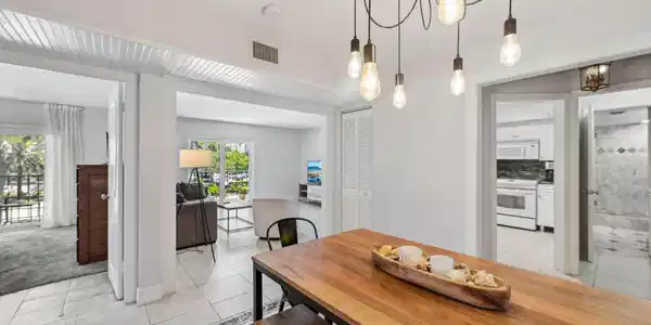 Image 4: 7-web-or-mls-N Ocean Blvd 215-1604-005