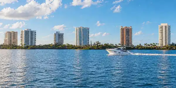 301 Lake Shore Drive