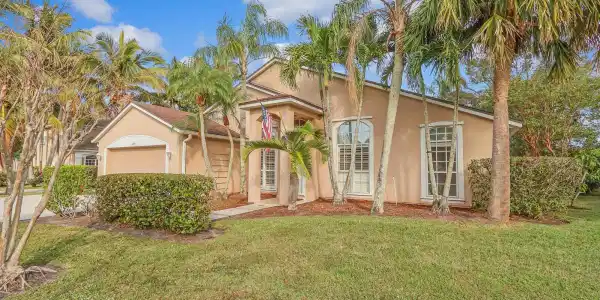 3009 SW Captiva Court