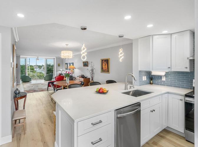 Image 3: STAINLESS STEEL APPLIANCES-SQUARE SINK