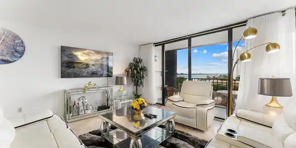 Image 2: living_room_neutral