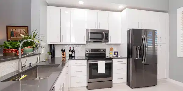 Image 3: Kitchen1