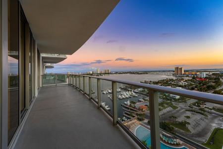 220 Lake Shore Drive