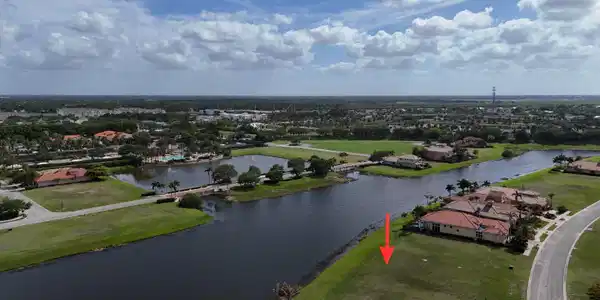 Image 2: Lot Location -Full Water View