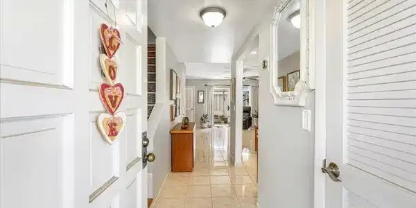 953 SE 10th Street