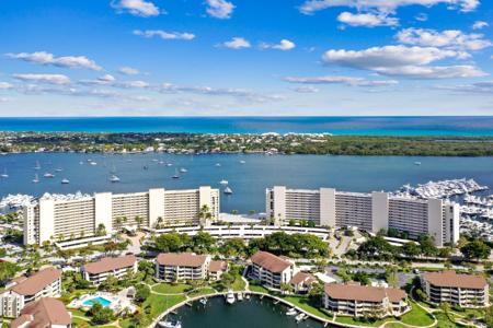 134 Lakeshore Drive