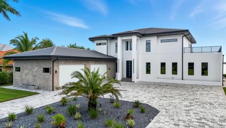 6390 River Club Court
