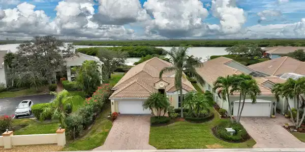 3305 Caracal Drive