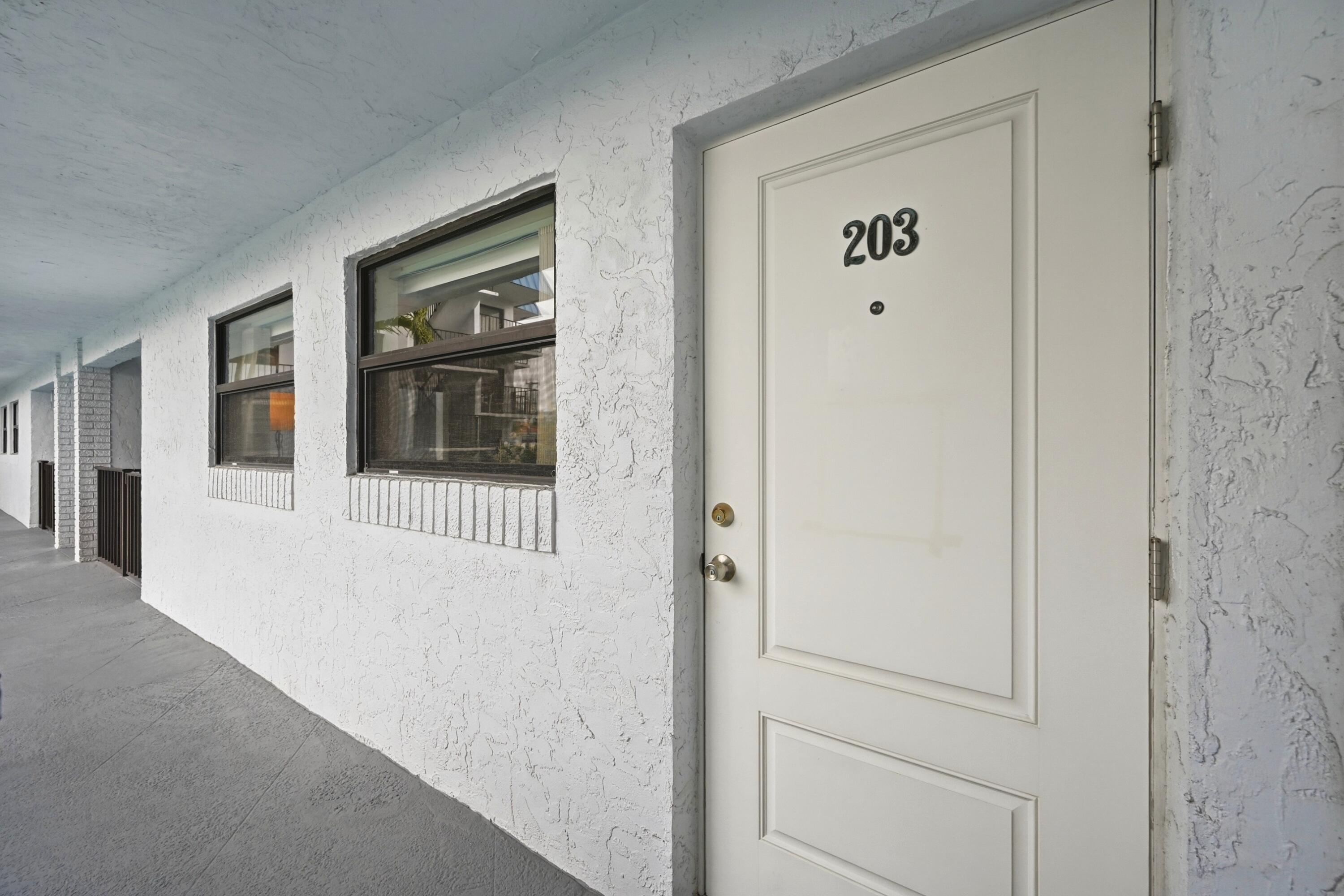 Image 3: Entry into residence 203