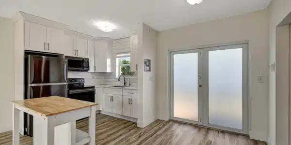Image 4: 6-web-or-mls-Apartment (3)