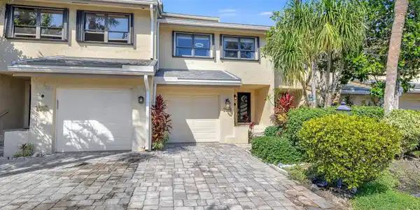 1005 Bel Air Drive