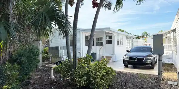 210 Cardinal Drive