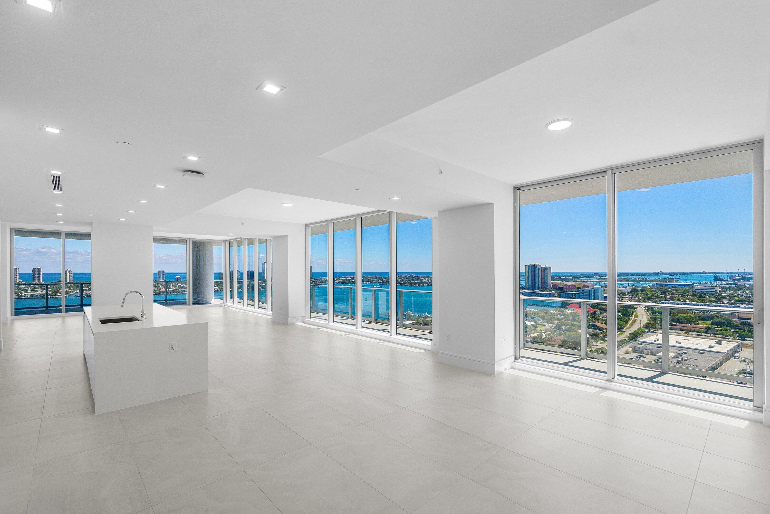Image 2: Entry off Private Elevator/Foyer