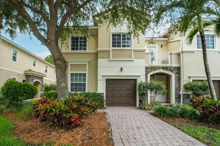 6128 SE Portofino Circle