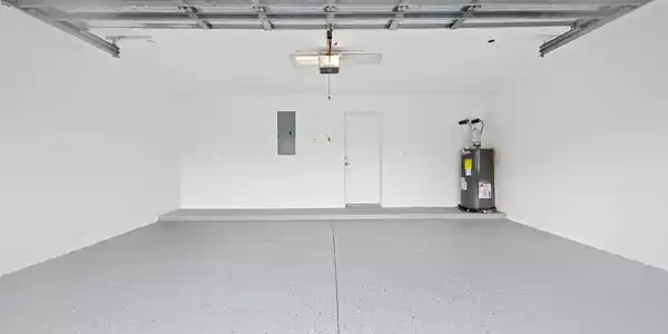 Image 2: Freshly Painted 2-car Garage