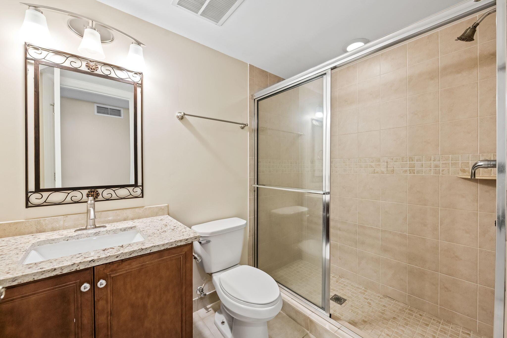 Image 4: First Floor Full Bath