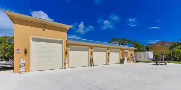 Image 3: Indian River Dr Detached Garage