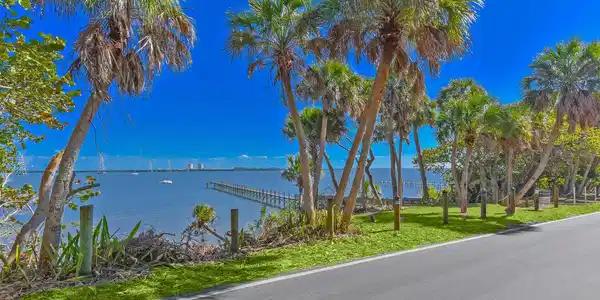 Image 4: 052-051-805 S Indian River-1500x894