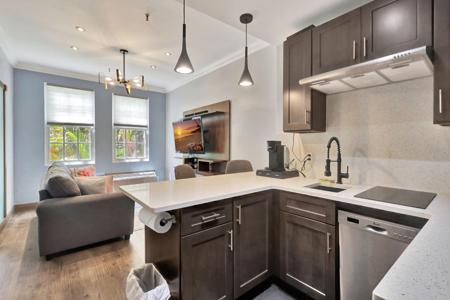 235 Sunrise Avenue