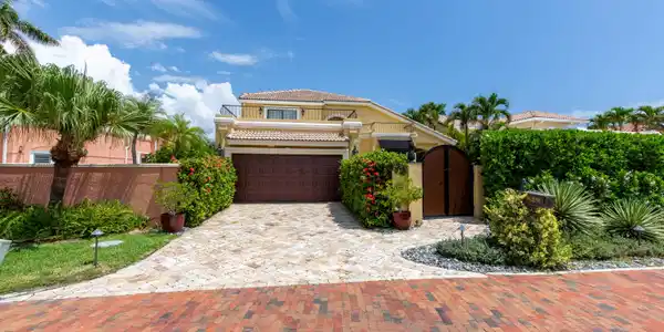 529 Pelican Way