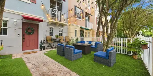 Image 2: 6-web-or-mls-506-ne-7th-ave-1