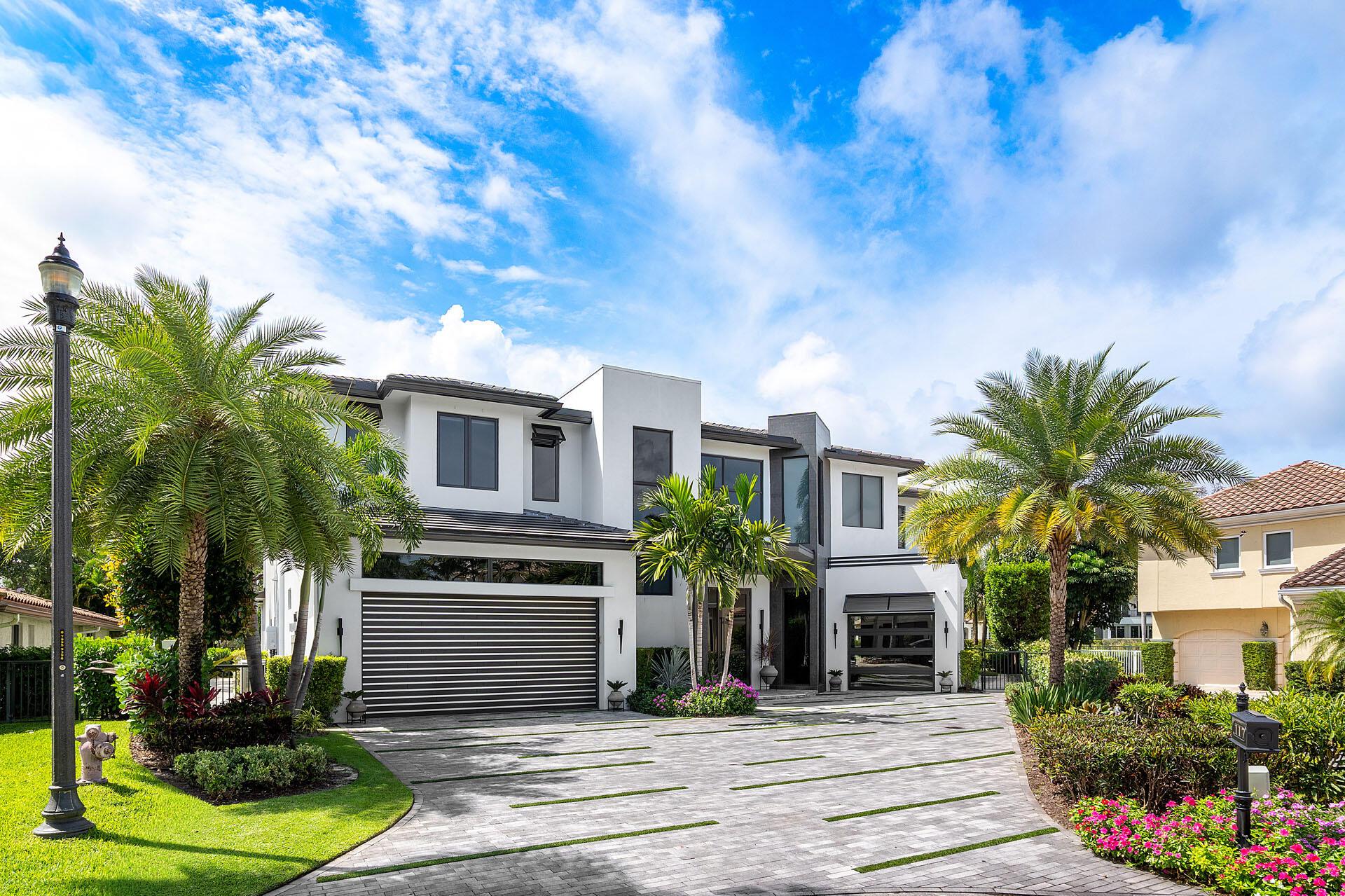 Image 1: 117_Thatch_Palm_Cove_01