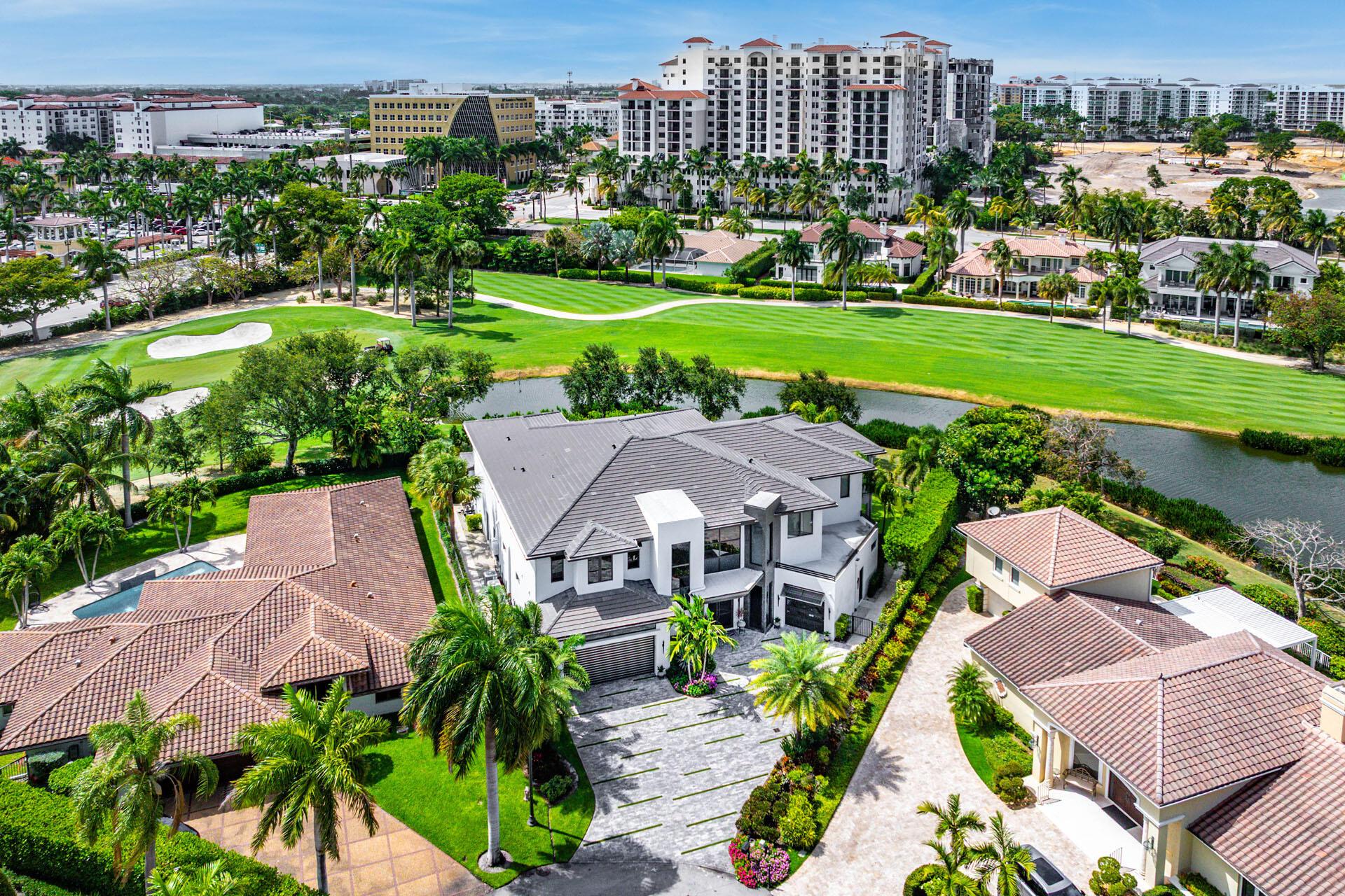 Image 4: 117_Thatch_Palm_Cove_Aerial_05
