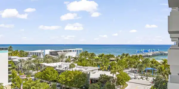 Image 2: 133 N Pompano Beach Blvd #702 Pompano Be