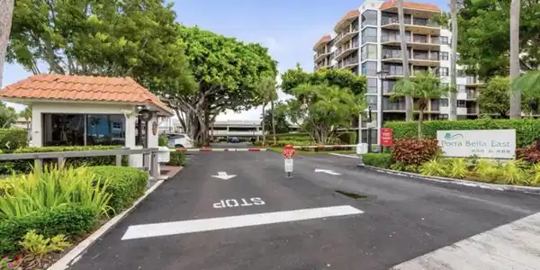 859 Jeffery Street